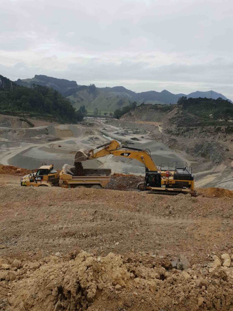 Gleeson’s Huntly Quarry Overburden Stripping