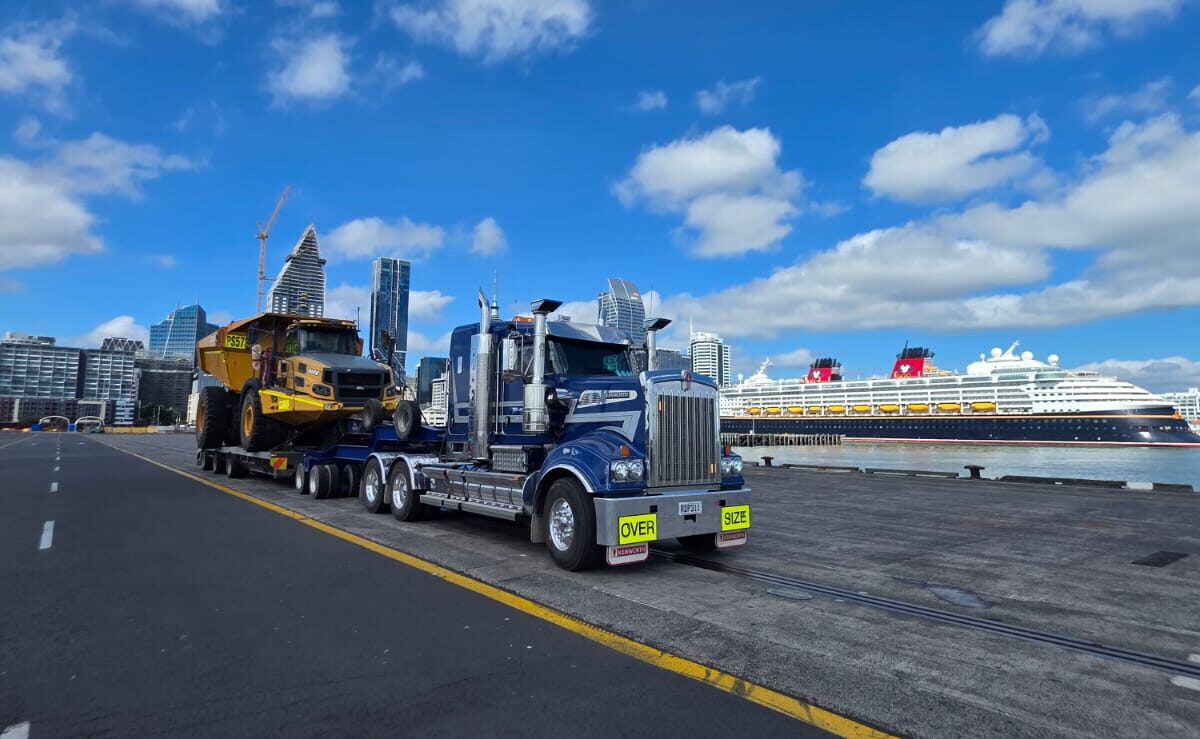 Kenworth & B60E